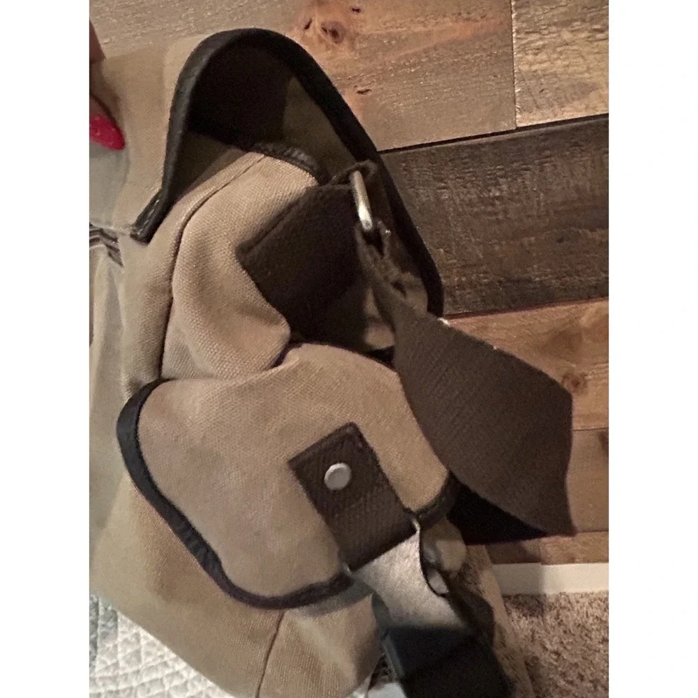 WEPLAN Messenger bag Khaki‎ EUC
